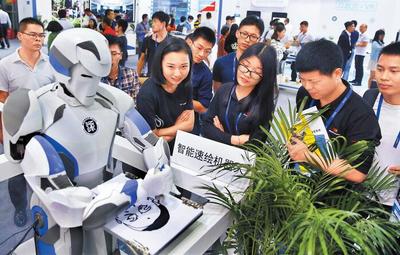 第十九屆高交會 科技創新的璀璨舞臺與中介服務的橋梁作用
